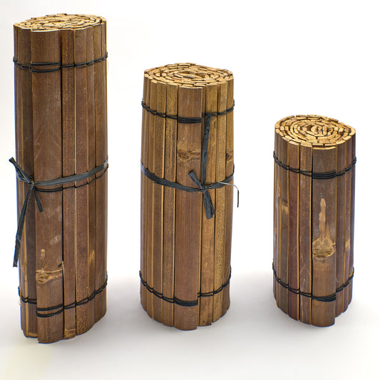 Dunkle filigrane Bambusmatte